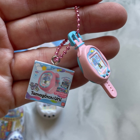 Bandai - Tamagotchi GASHAPON Keychain/badge LOT - Picture 9 of 11